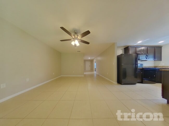 Photo - 2786 Flynn St