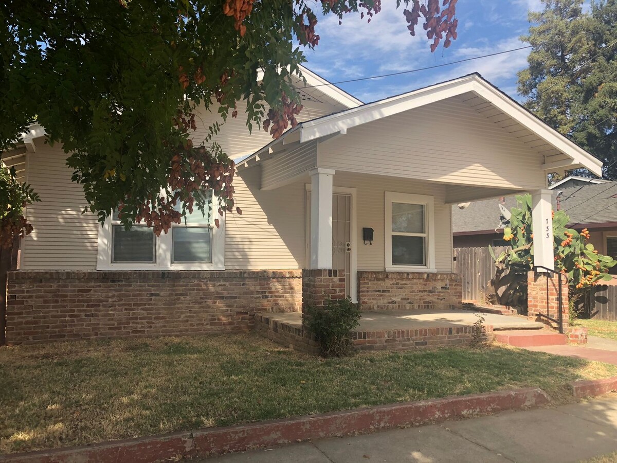 2 bed/1 ba cottage - Yuba City - 2 bed/1 ba cottage - Yuba City
