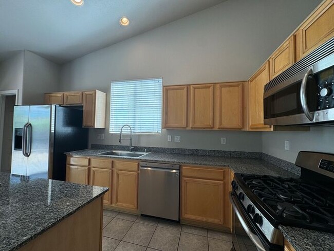 Building Photo - Spacious 4 Bed / 2 Bath Home in North Reno – $2,400/mo