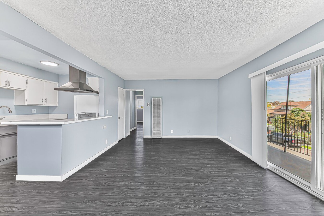 Photo - 1121 Daisy Avenue