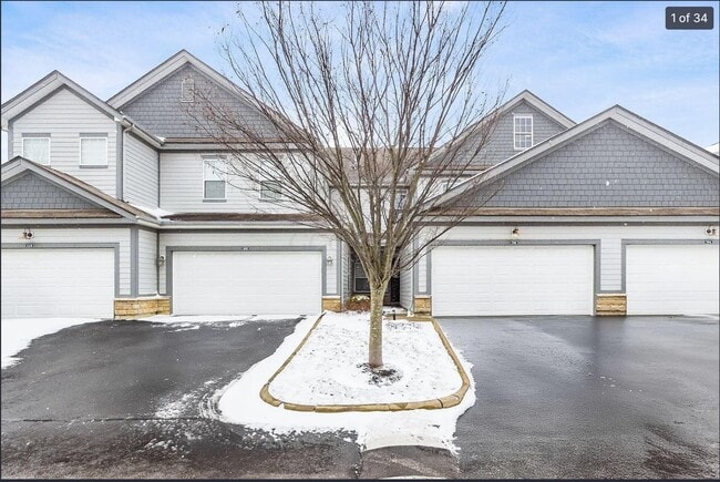 Building Photo - 590 Redwood Ln