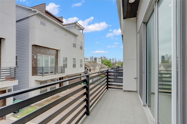 Photo - 1716 Rosewood St Unit C