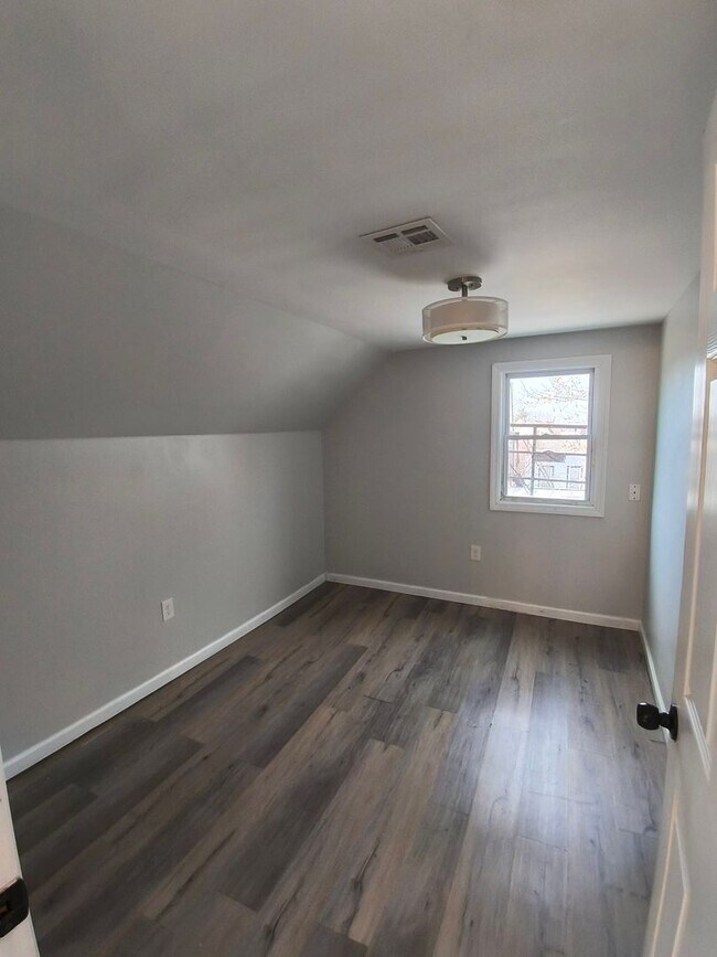 Photo - 223 Cator Ave Unidad 3