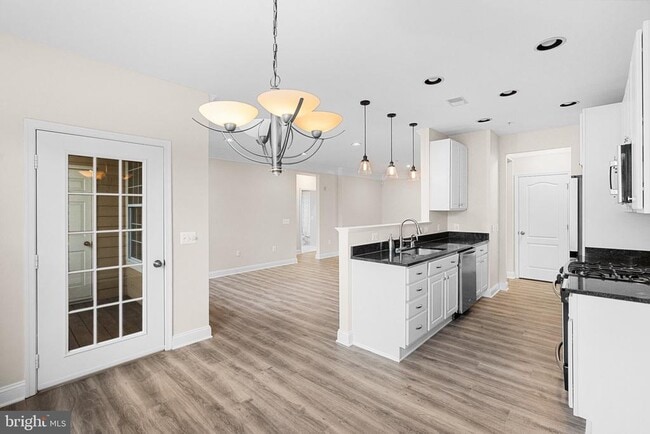 Photo - 701 Fallsgrove Dr Unit 207