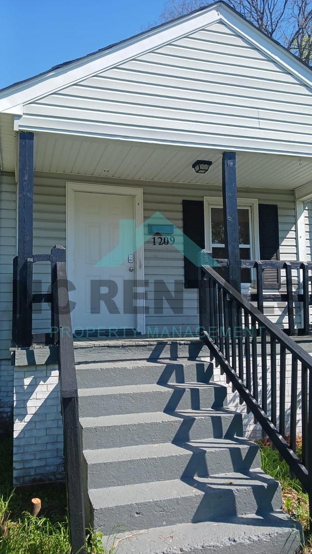 Photo - 1209 Gordon St