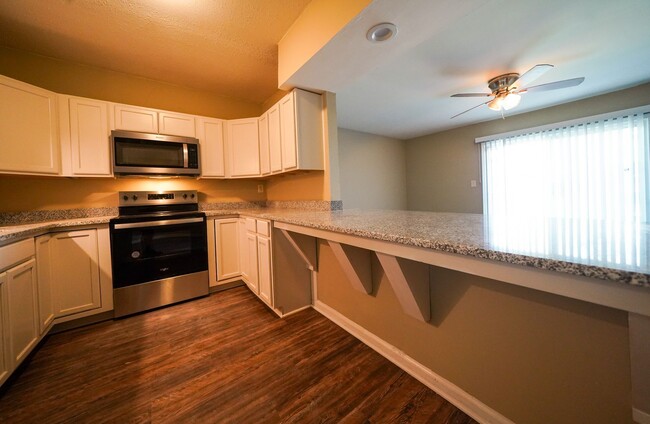 Photo - High Meadows - Newly Remodeled  1 bed,1 ba... House