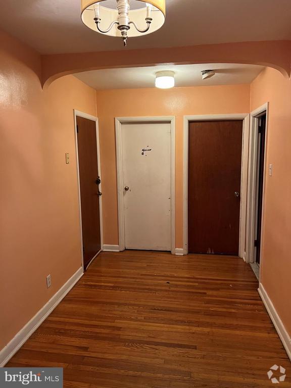 Building Photo - 936 Brighton St Rental