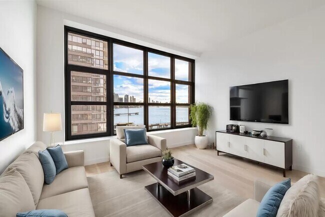 29 Huron St Unit 6-1W