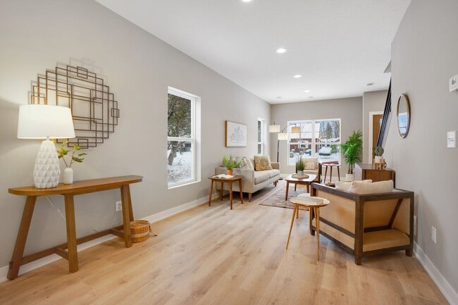 Photo - 423 12th Ave N Unit 421