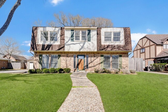 4 bed home in the Clear Lake Area - 4 bed home in the Clear Lake Area