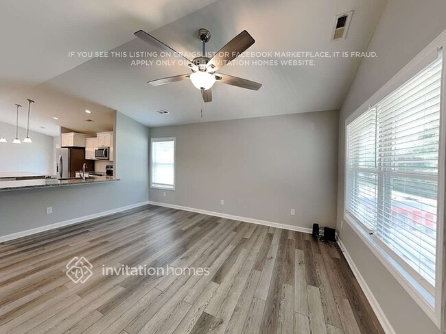 Photo - 1125 Roberts St