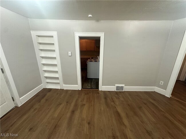 Photo - 523 Gage St Unidad Up