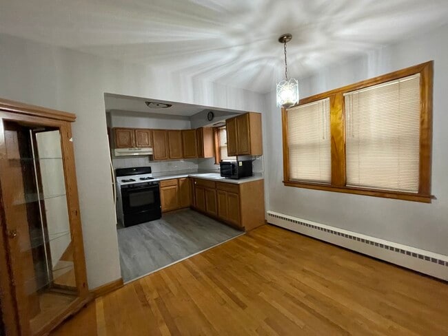 Photo - 6606 W Devon Ave Unit 2