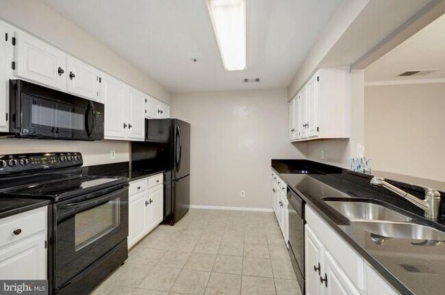 244 S Reynolds St Unit 306