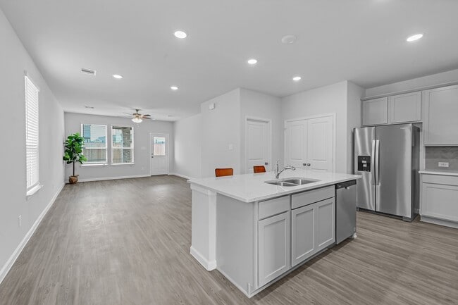 Building Photo - 12939 Catfish River Ct