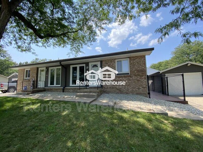 Photo - 2400 SE 17th St