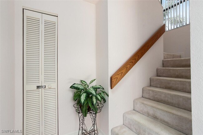 Photo - 81 Emerald Woods Dr Unidad M8