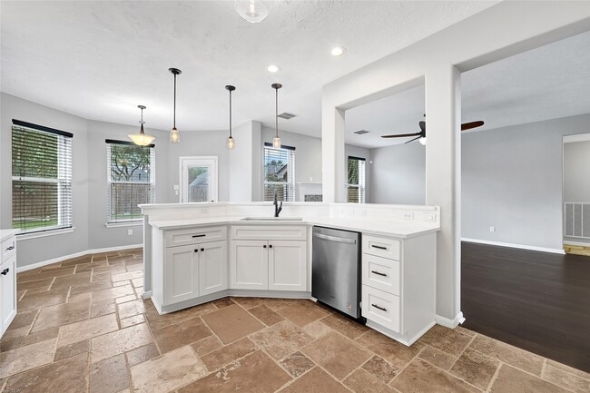 Photo - 10219 Sable Trail Ln