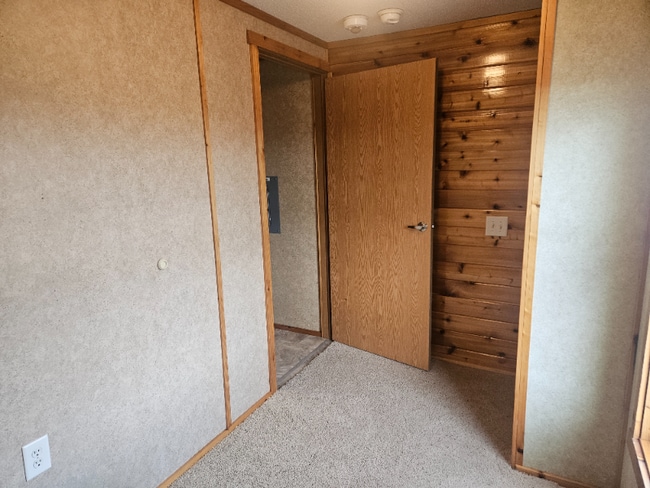 Photo - 364 Price Rd