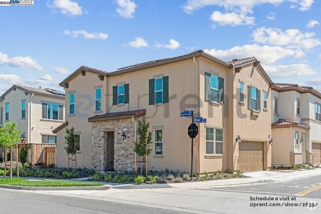 Building Photo - 552 N Andalusia Way Rental