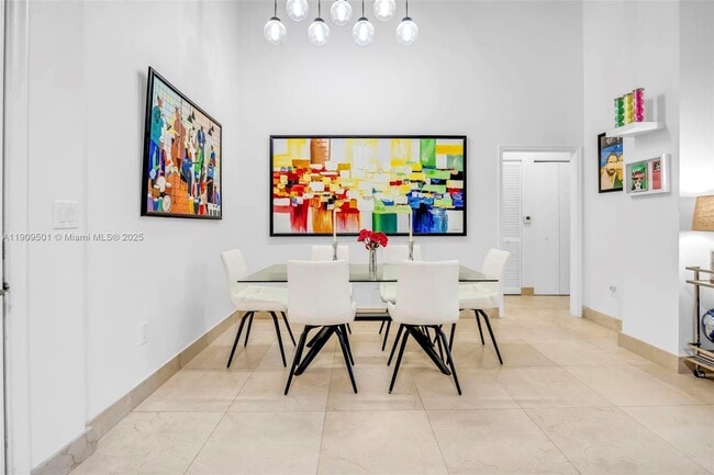 Photo - 2775 NE 187th St Unidad 116