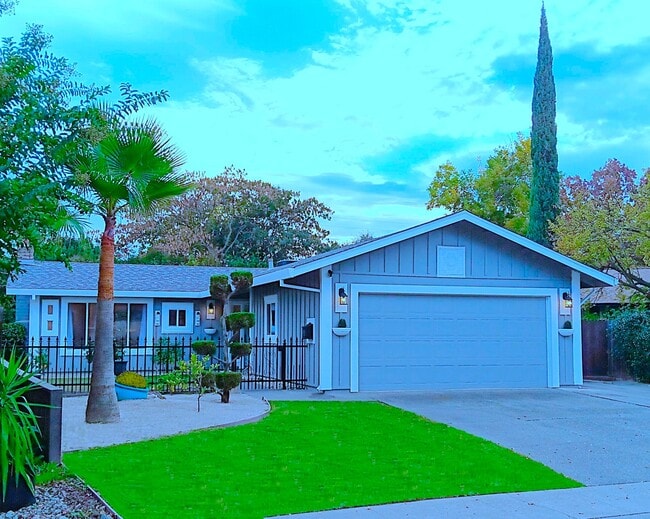 Building Photo - 154 Baxter Ave