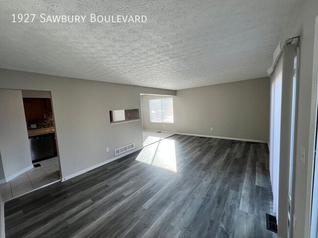 Photo - 1927 Sawbury Blvd