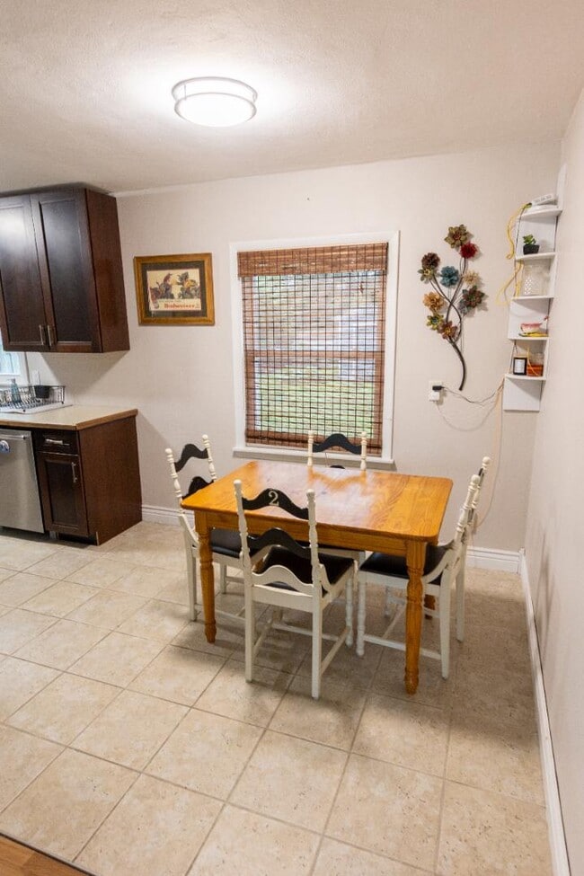 Photo - 1706 Clark Ave