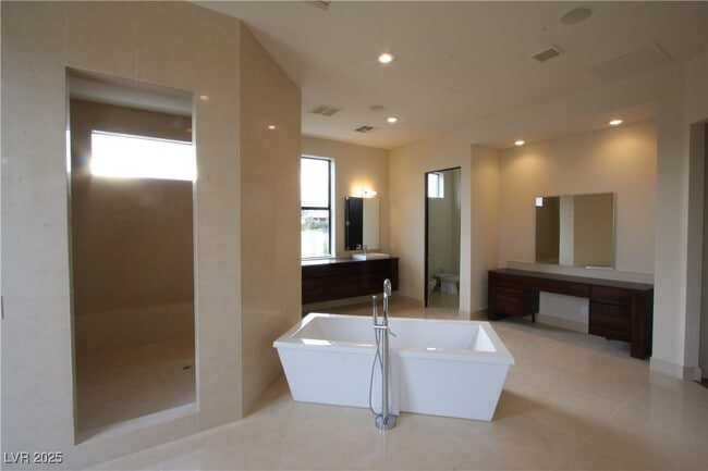 Photo - 7526 Yonie Ct