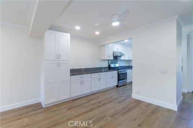 Photo - 31 Windjammer