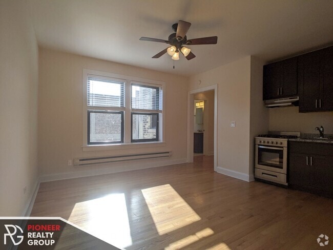 Building Photo - 618 W Patterson Ave Rental