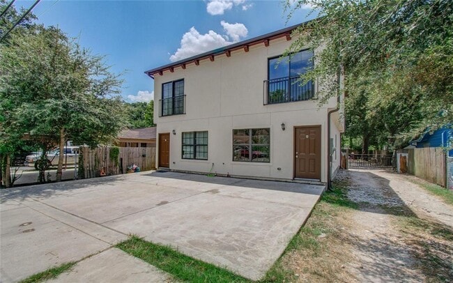 Photo - 1718 Roxella St Apartment Unit A