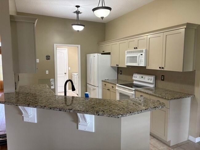 Photo - 900 Windward Way