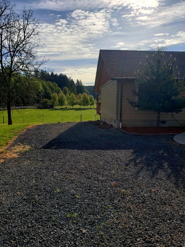 Photo - 3bedroom 2bath House