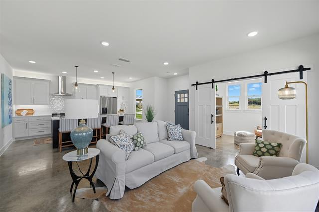 Photo - 104 Cardinal Wds