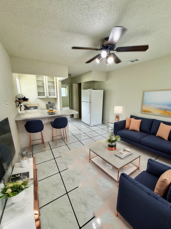 Photo - 7126 SW 22nd St Unidad 2