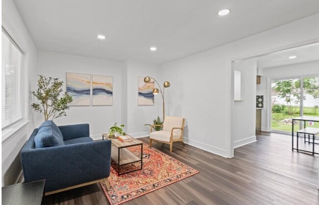 Photo - 2520 E Aloma St