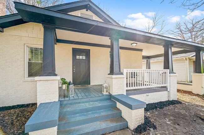 Photo - Charming 3-Bedroom Home with Modern Amenities and Spacious Backyard