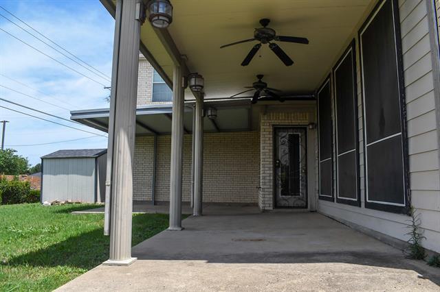 Photo - 409 Royal Crest Dr