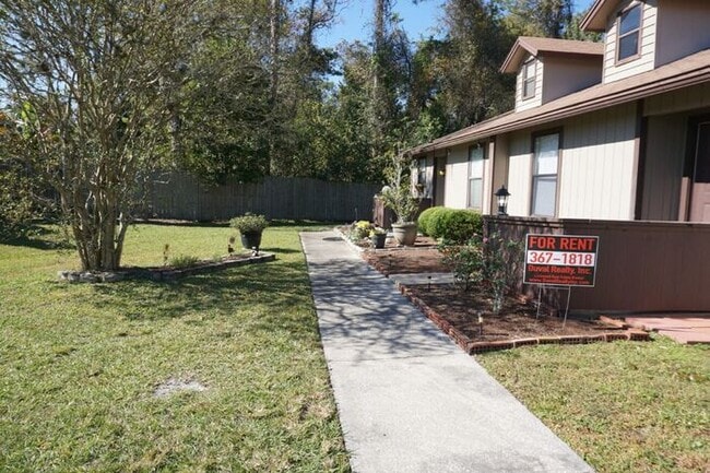 Building Photo - Orange Park - 2/2 flat