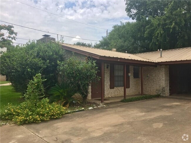 Building Photo - 2509 Trailside Dr Rental