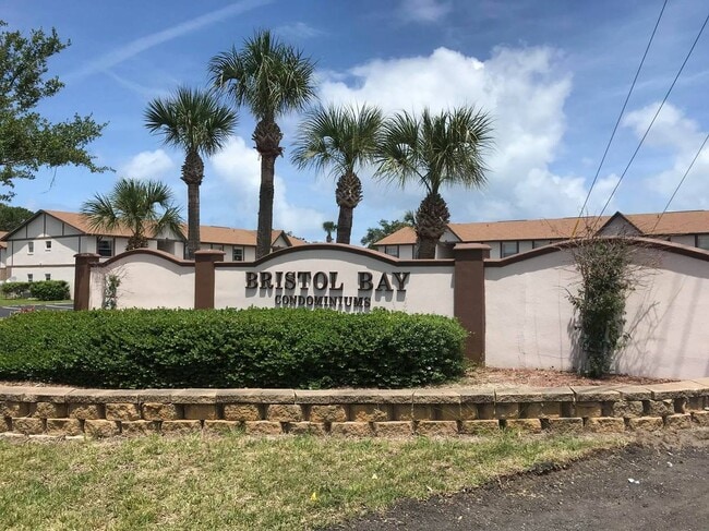 Photo - 411 Banana Cay Dr Unit B