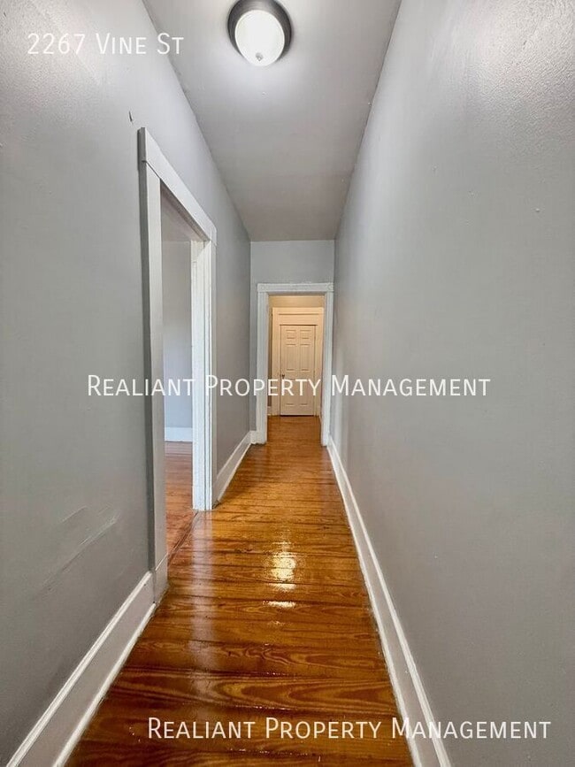 Photo - 2267 Vine St