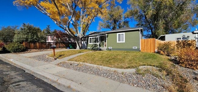 Building Photo - For Rent 2 Bedroom 1 Bathroom 1 Car Garage