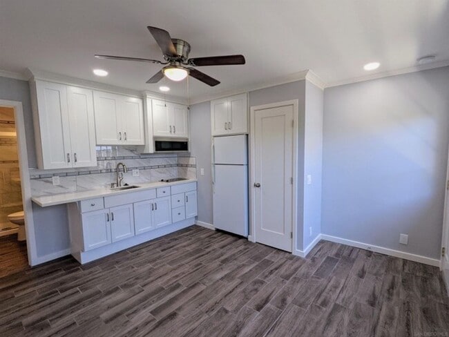 Photo - 10977 Bali Ln