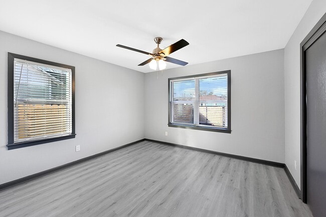 Photo - 4406 Edison St