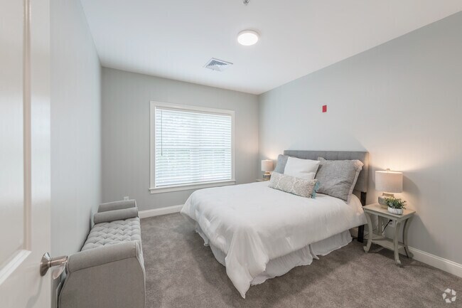 1 BR, 1 BA
