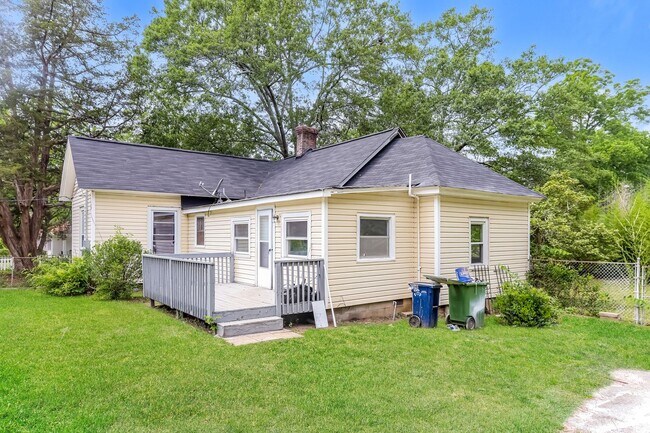 Photo - 404 N 15th St