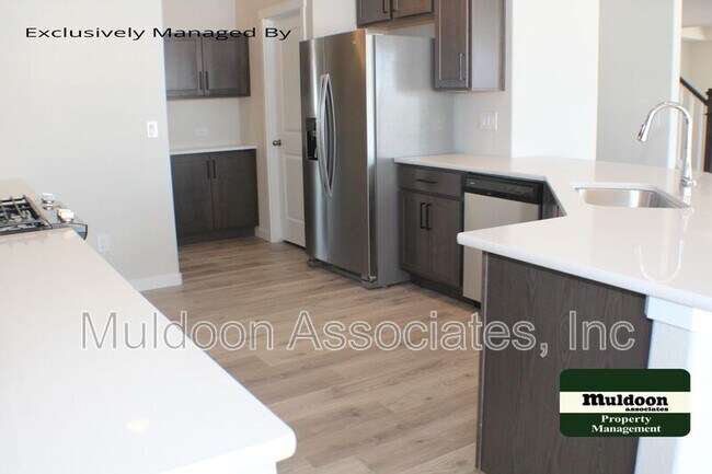 Photo - 1070 Rambling Oak Dr