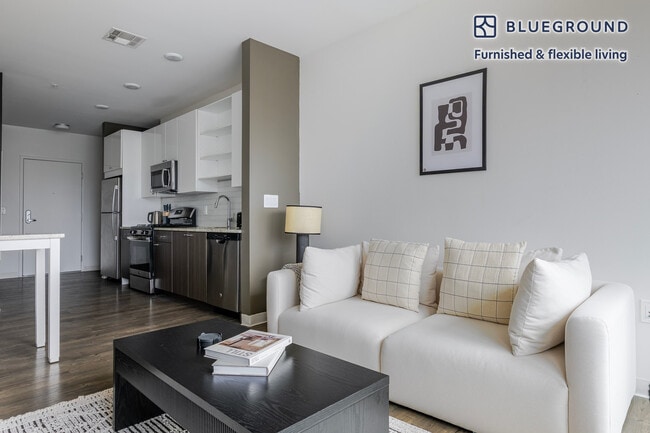 5 Glassworks Ave Unit SI FL3-ID1289